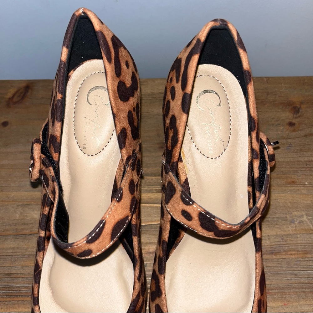 Chic Brown and Black Heels with Mary Jane Design Size 8 - Picture 7 of 9